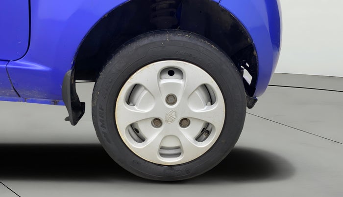 2014 Tata Nano TWIST XT, Petrol, Manual, 66,704 km, Right Front Wheel