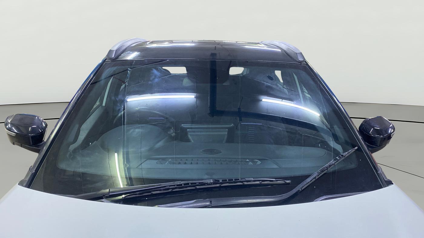 2023 Tata NEXON FEARLESS SUNROOF DUAL TONE 1.2 PETROL, Petrol, Manual, 76,598 km, Front Windshield
