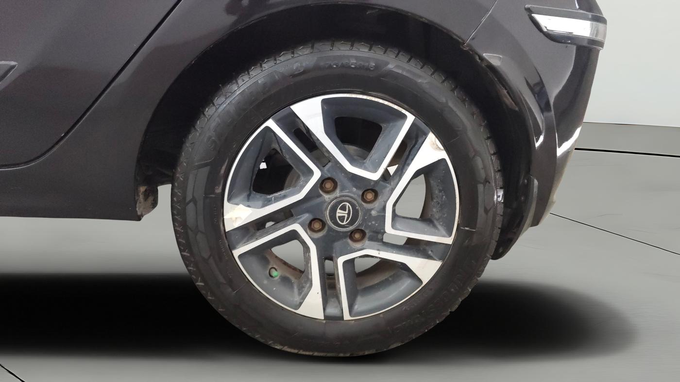 2022 Tata Tiago XZ PLUS PETROL, CNG, Manual, 49,178 km, Left Rear Wheel