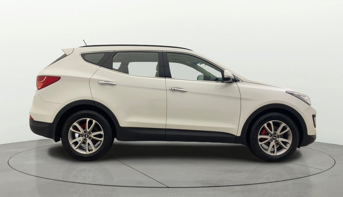 2017 Hyundai Santa Fe 4 WD AT, Diesel, Automatic, 61,184 km, Right Side View