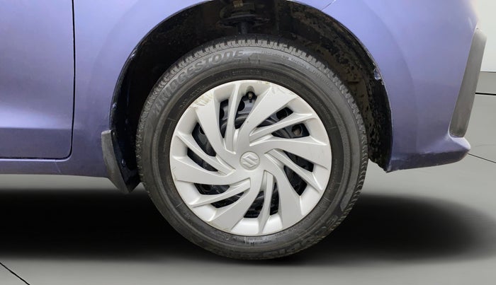 2019 Maruti Ertiga VXI SHVS, Petrol, Manual, 27,598 km, Right Front Wheel