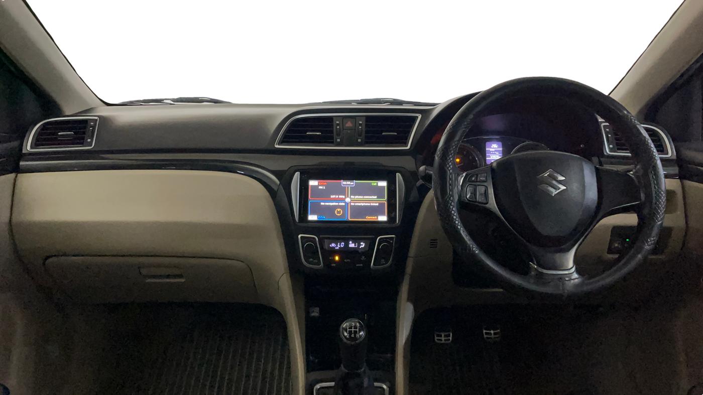 2017 Maruti Ciaz ALPHA 1.4 PETROL, CNG, Manual, 75,352 km, Dashboard