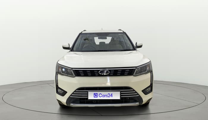 2020 Mahindra XUV300 W8 1.5 DIESEL, Diesel, Manual, 1,04,864 km, Front