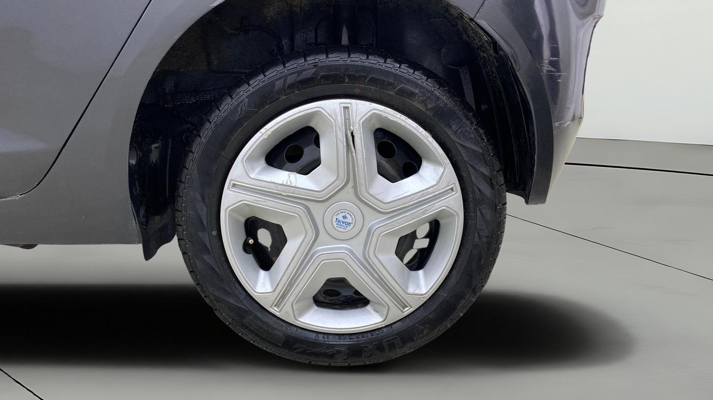 2021 Tata ALTROZ XM PLUS PETROL, Petrol, Manual, 34,212 km, Left Rear Wheel