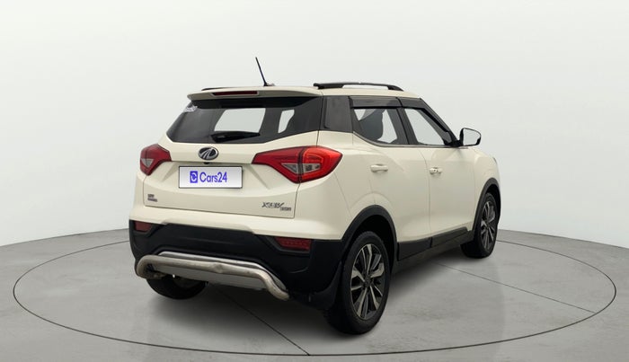 2021 Mahindra XUV300 W8 (O) 1.5 DIESEL AMT, Diesel, Automatic, 1,06,183 km, Right Back Diagonal