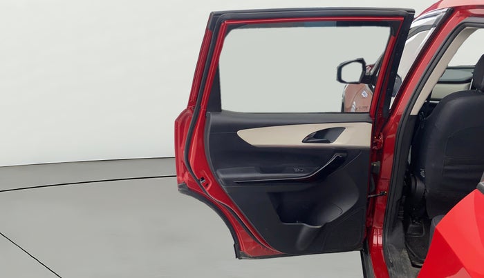 2023 Mahindra XUV700 AX 5 D MT 7 STR, Diesel, Manual, 42,198 km, LHS Rear Door
