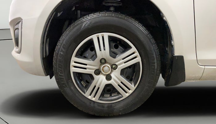 2017 Maruti Swift VXI, Petrol, Manual, 50,881 km, Left Front Wheel