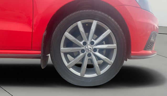 2020 Volkswagen Polo HIGHLINE PLUS 1.0, Petrol, Manual, 92,707 km, Right Front Wheel