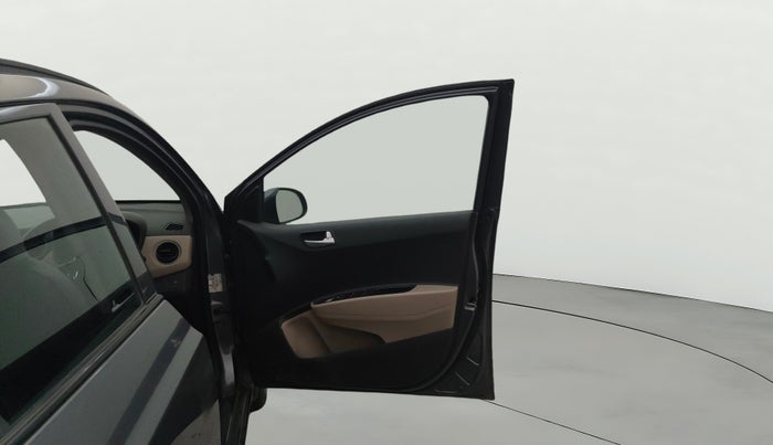 2017 Hyundai Grand i10 SPORTZ (O) 1.2 KAPPA VTVT, Petrol, Manual, 95,064 km, RHS Front Door