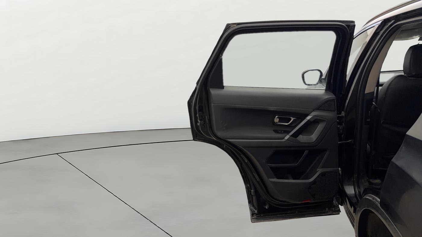 2020 Tata Harrier XT PLUS 2.0L KRYOTEC DARK EDITON, Diesel, Manual, 1,24,650 km, LHS Rear Door