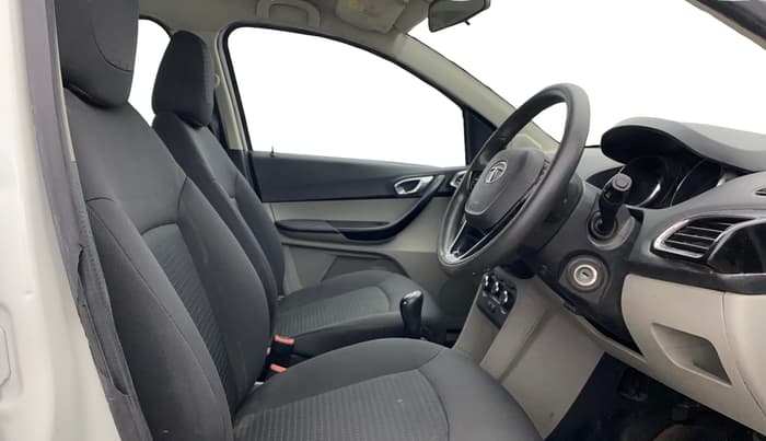 2018 Tata Tiago XZ PETROL, Petrol, Manual, 1,00,646 km, Right Side Front Door Cabin