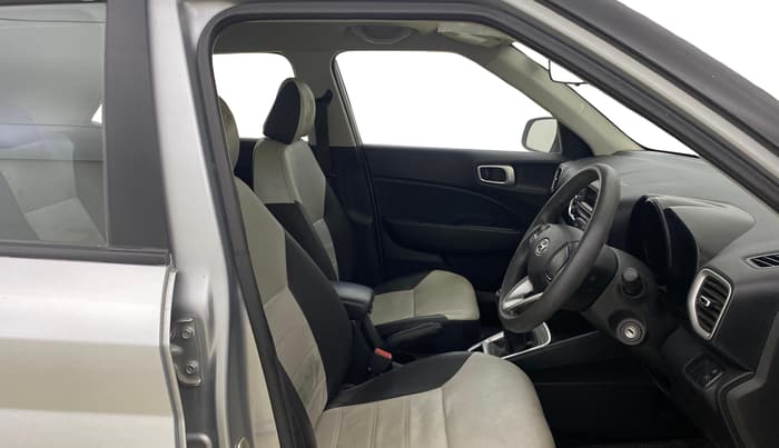 2019 Hyundai VENUE S 1.0 TURBO MT, Petrol, Manual, 24,417 km, Right Side Front Door Cabin
