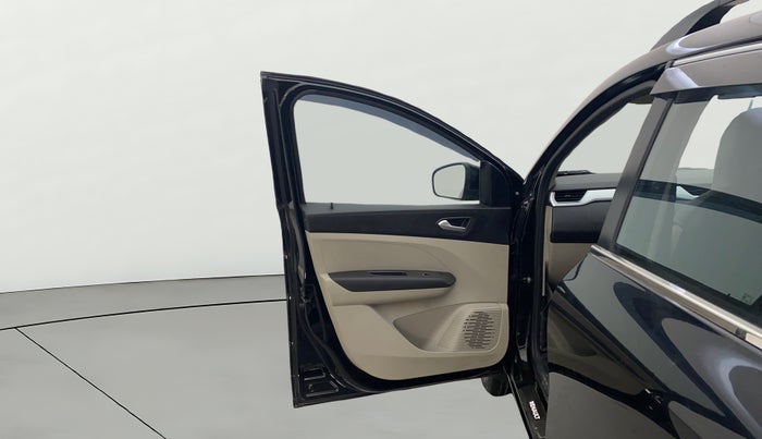 2024 Renault TRIBER RXZ, Petrol, Manual, 16,560 km, LHS Front Door