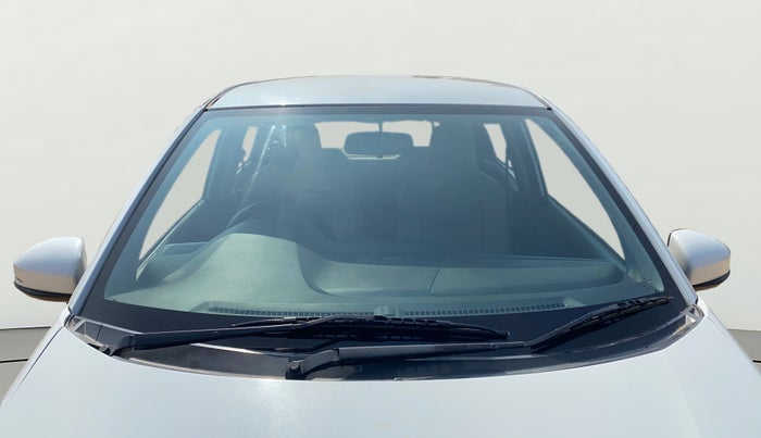 2017 Honda Brio VX MT, Petrol, Manual, 1,01,621 km, Front Windshield