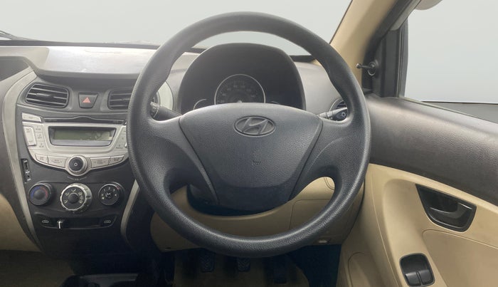 2014 Hyundai Eon MAGNA +, Petrol, Manual, 29,824 km, Steering Wheel Close Up