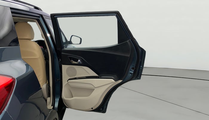 2019 Mahindra XUV300 W8 (O) 1.5 DIESEL, Diesel, Manual, 87,592 km, RHS Rear Door