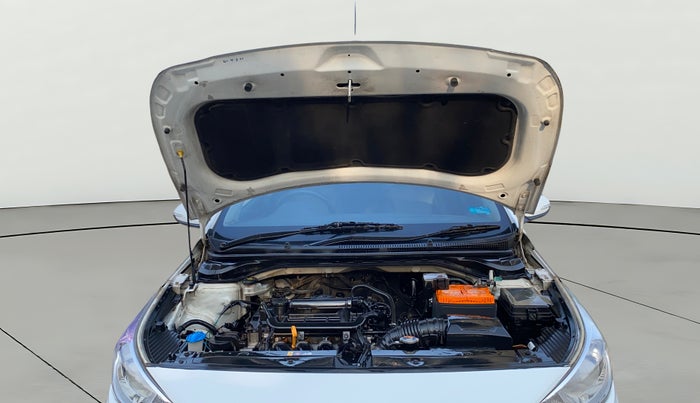 2018 Hyundai Verna 1.4 EX PETROL, Petrol, Manual, 1,09,063 km, Open Bonet