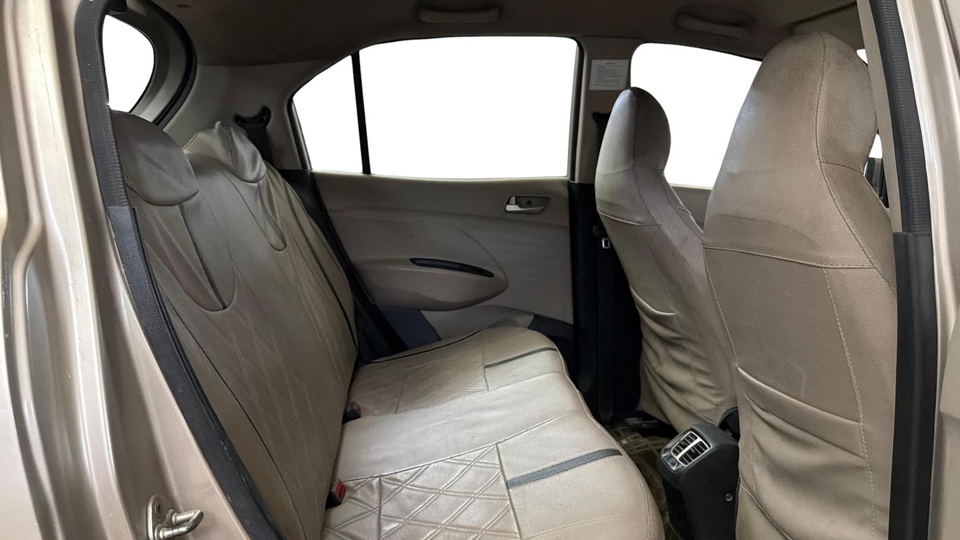 2018 Hyundai NEW SANTRO MAGNA CNG, CNG, Manual, 92,471 km, Right Side Rear Door Cabin