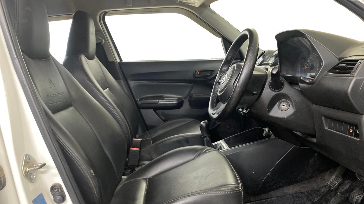 2020 Maruti Swift LXI, Petrol, Manual, 27,230 km, Right Side Front Door Cabin