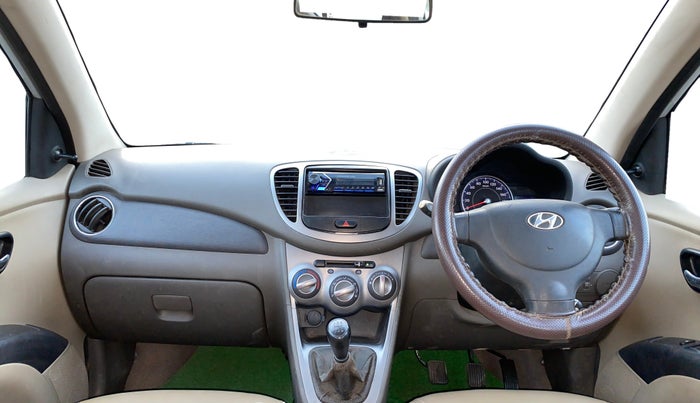 2013 Hyundai i10 MAGNA 1.1, Petrol, Manual, 33,601 km, Dashboard