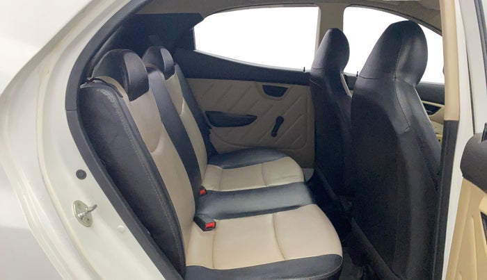 2014 Hyundai Eon D-LITE+, Petrol, Manual, 35,722 km, Right Side Rear Door Cabin