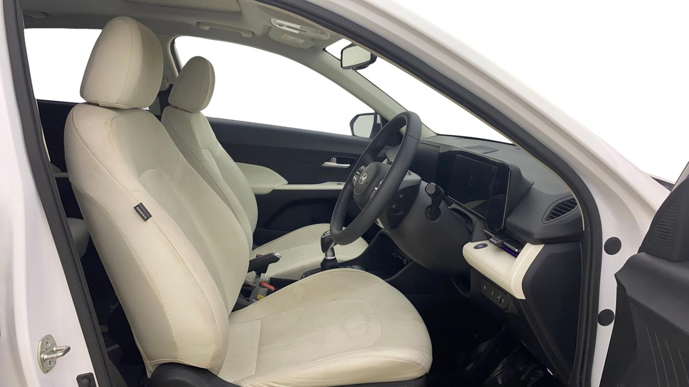 2024 Hyundai Verna SX 1.5 l MPI, Petrol, Manual, 29,697 km, Right Side Front Door Cabin