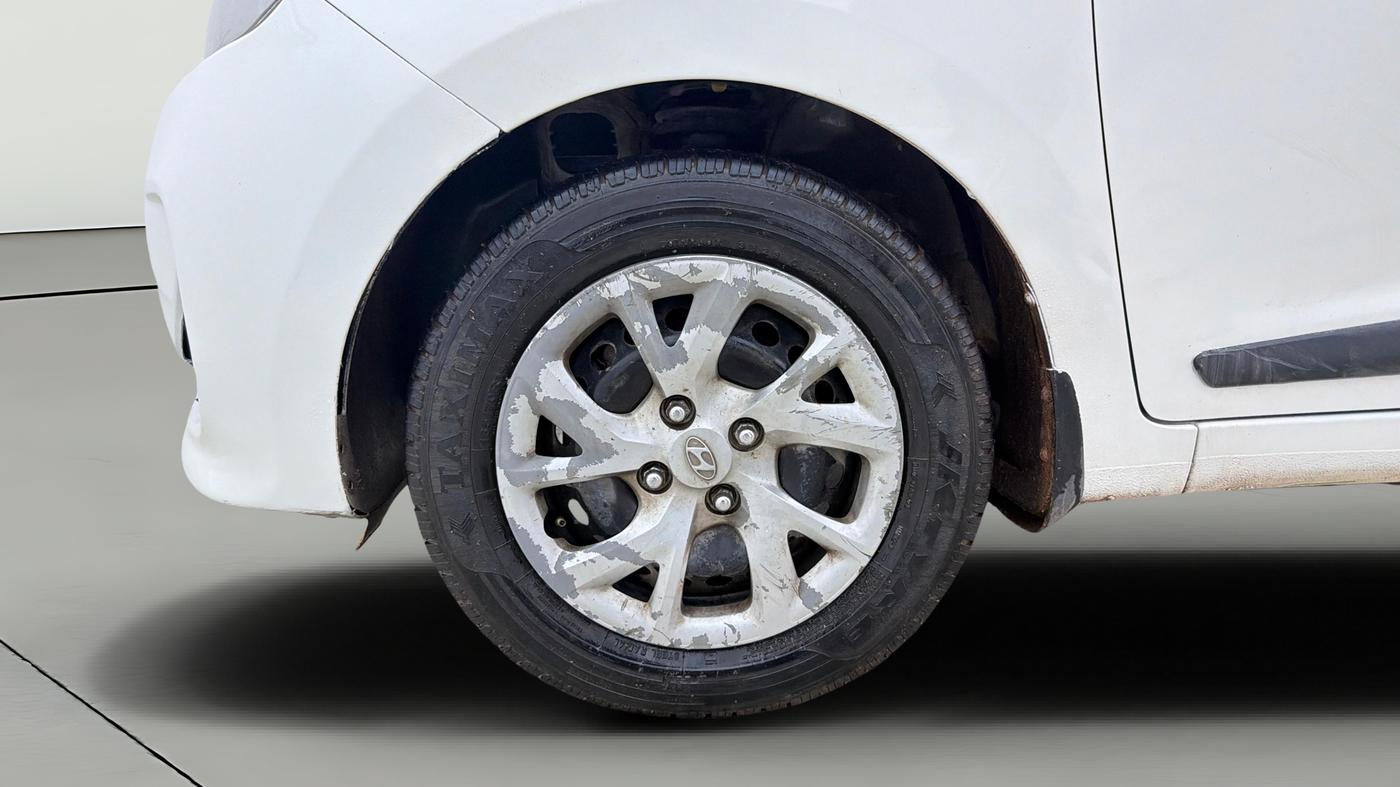 2018 Hyundai Grand i10 SPORTZ 1.2 KAPPA VTVT, CNG, Manual, 89,037 km, Left Front Wheel