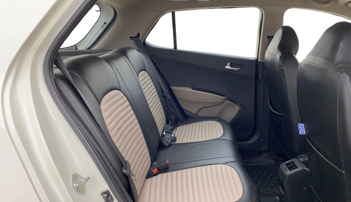 2018 Hyundai Grand i10 SPORTZ AT 1.2 KAPPA VTVT, Petrol, Automatic, 39,971 km, Right Side Rear Door Cabin