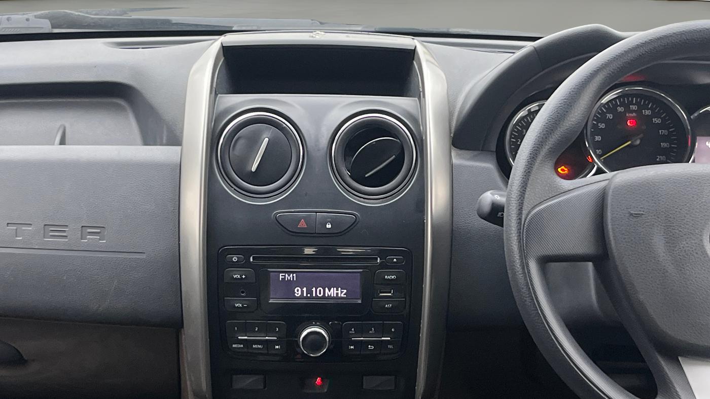 2016 Renault Duster RXL 1.6 PETROL, Petrol, Manual, 49,077 km, Air Conditioner