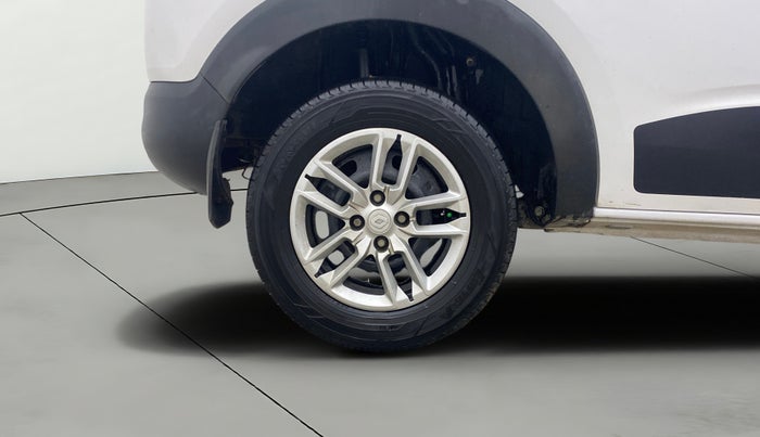 2022 Renault TRIBER RXT, Petrol, Manual, 1,02,061 km, Right Rear Wheel