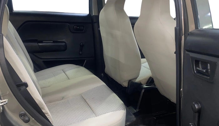 2021 Maruti New Wagon-R LXI CNG 1.0, CNG, Manual, 1,22,230 km, Right Side Rear Door Cabin