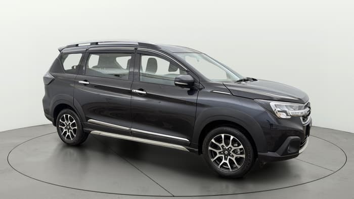 2025 Maruti XL6 ALPHA PLUS AT, Petrol, Automatic, 9,374 km, Right Front Diagonal