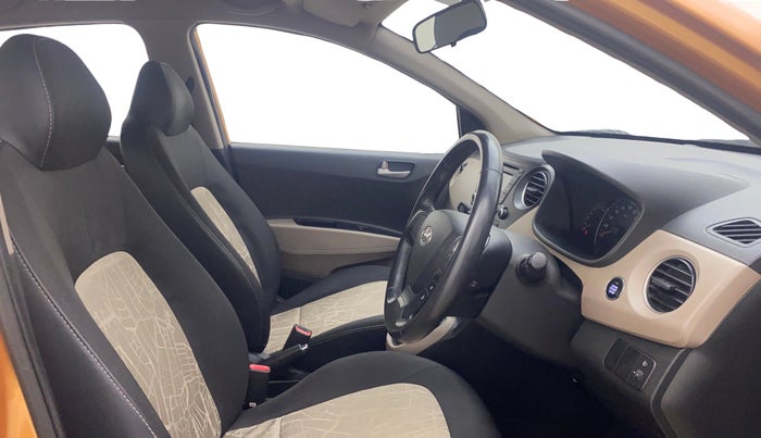 2015 Hyundai Grand i10 ASTA AT 1.2 KAPPA VTVT, Petrol, Automatic, 77,552 km, Right Side Front Door Cabin