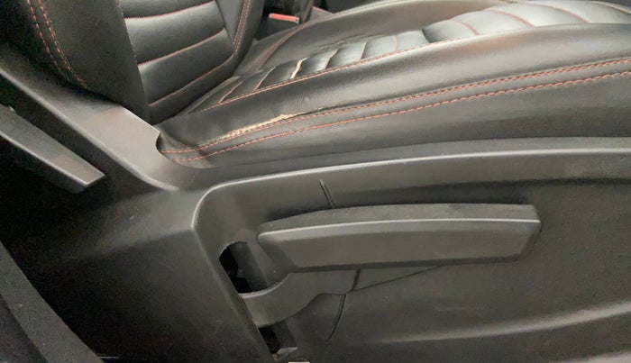 2022 Tata PUNCH ACCOMPLISHED MT, Petrol, Manual, 72,738 km, Driver Side Adjustment Panel