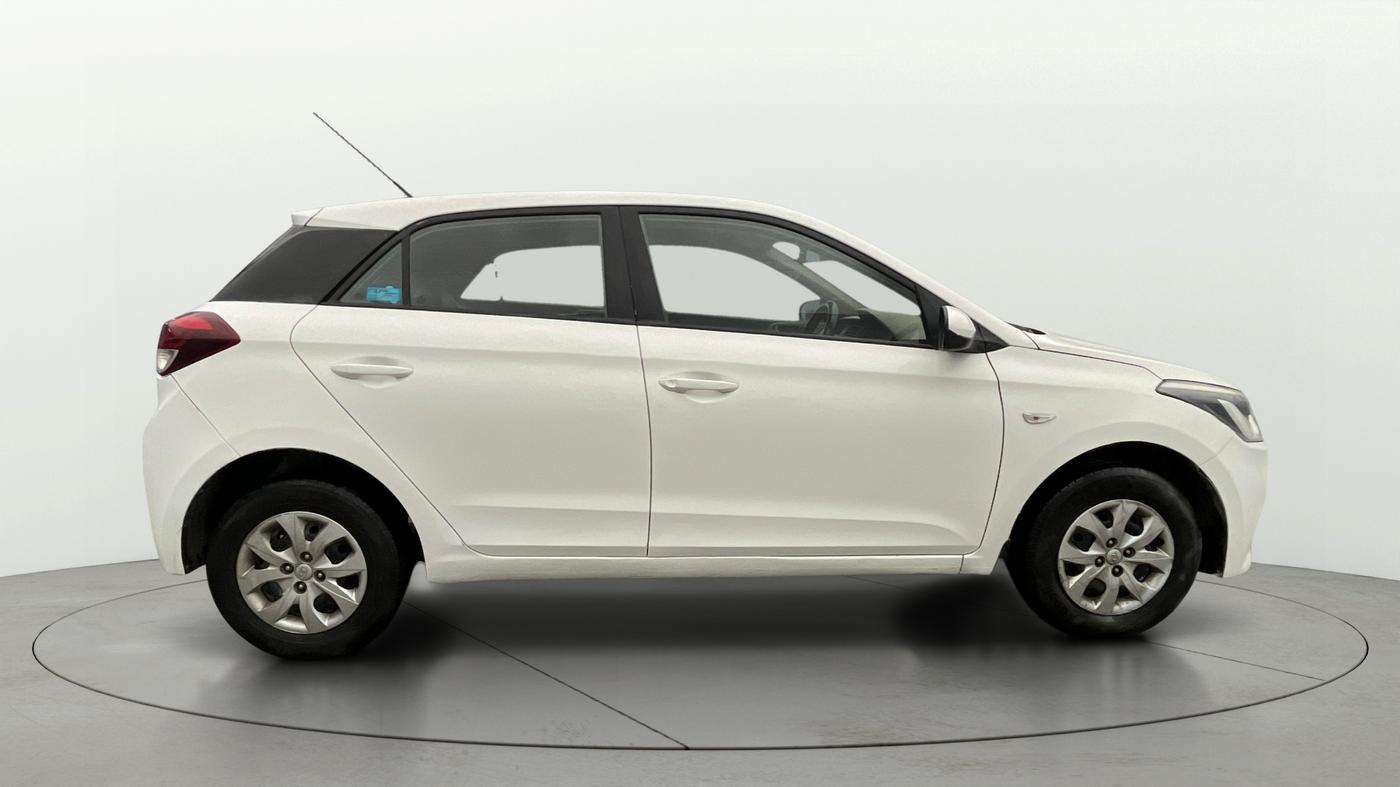 2015 Hyundai Elite i20 MAGNA 1.2, Petrol, Manual, 68,077 km, Right Side View
