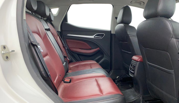 2023 MG ASTOR SAVVY 1.3 TURBO AT S RED, Petrol, Automatic, 23,588 km, Right Side Rear Door Cabin