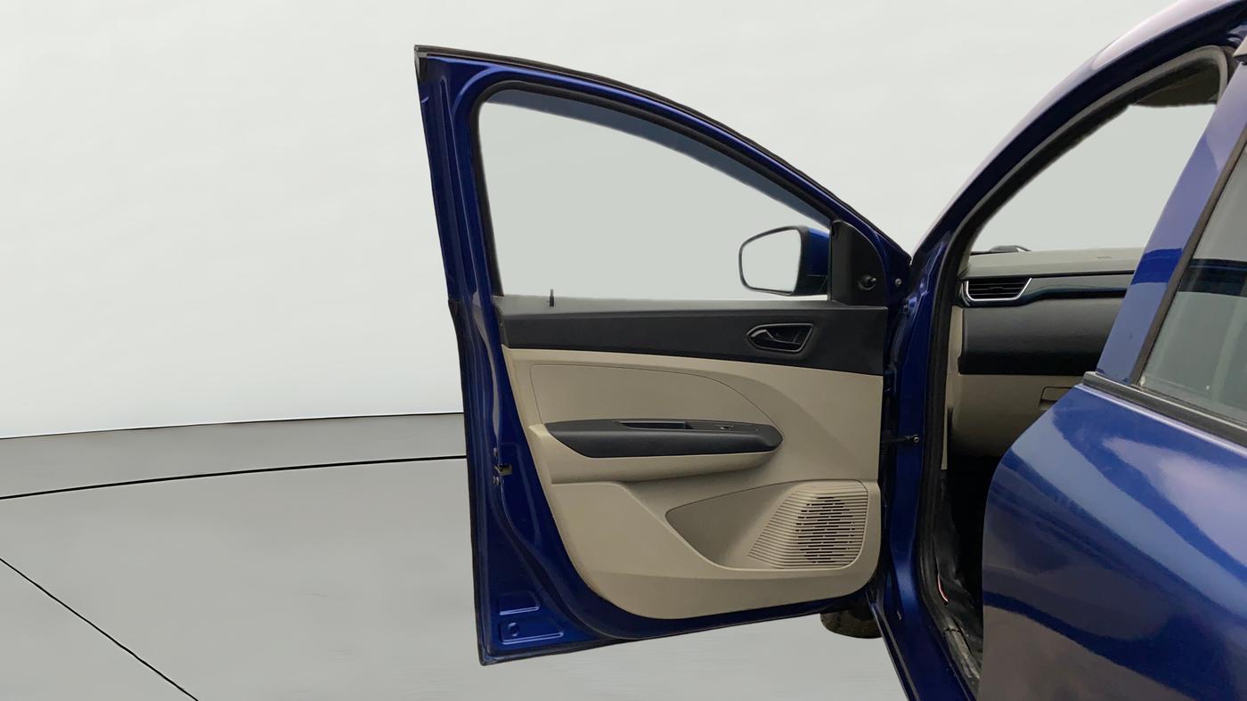 2019 Renault TRIBER RXL MT, CNG, Manual, 84,395 km, LHS Front Door