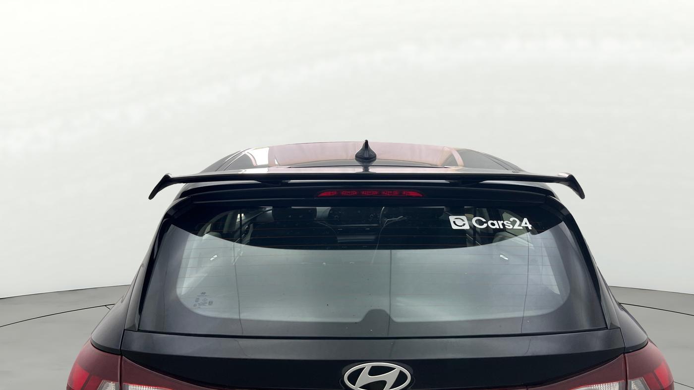 2024 Hyundai NEW I20 Sportz (O) 1.2 IVT, Petrol, Automatic, 37,895 km, Rear Windshield