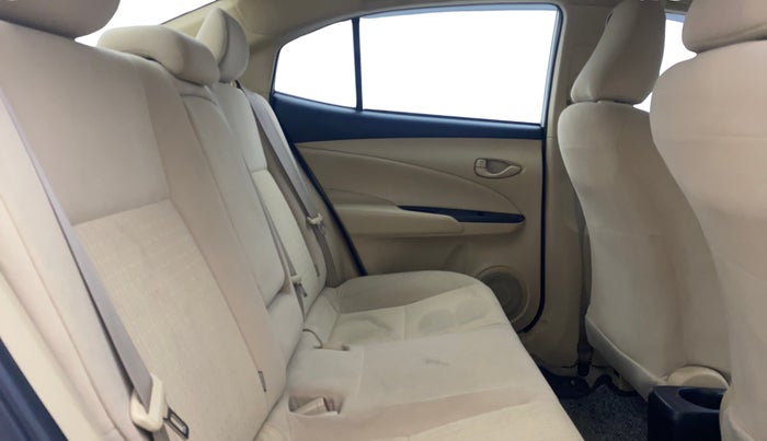 2021 Toyota YARIS J MT, Petrol, Manual, 42,024 km, Right Side Rear Door Cabin