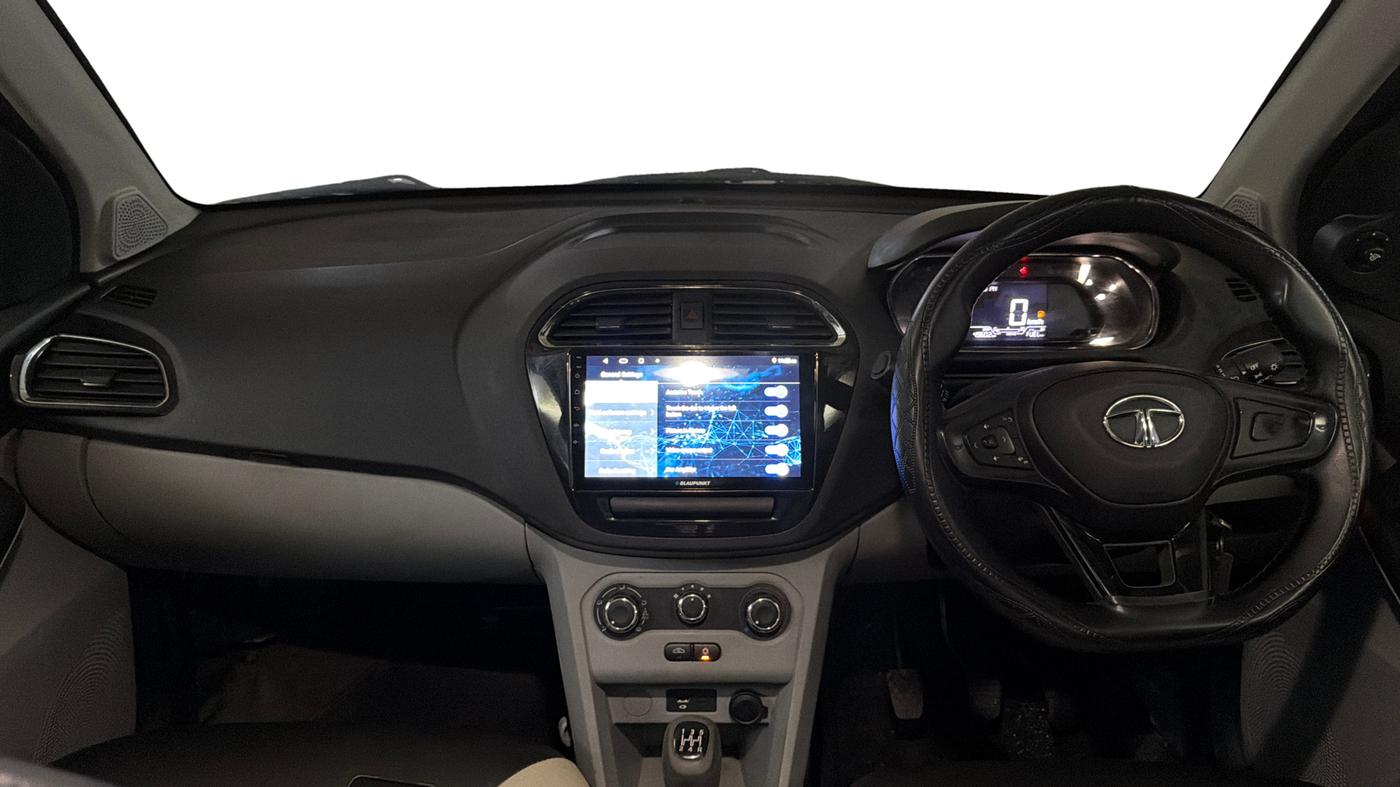 2023 Tata Tiago XT (O) PETROL, CNG, Manual, 49,591 km, Dashboard
