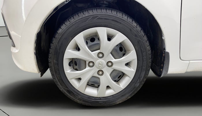 2016 Hyundai Grand i10 MAGNA AT 1.2 KAPPA VTVT, Petrol, Automatic, 45,810 km, Left Front Wheel