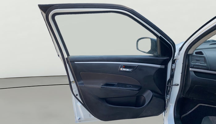 2018 Maruti Swift VXI, Petrol, Manual, 45,991 km, LHS Front Door