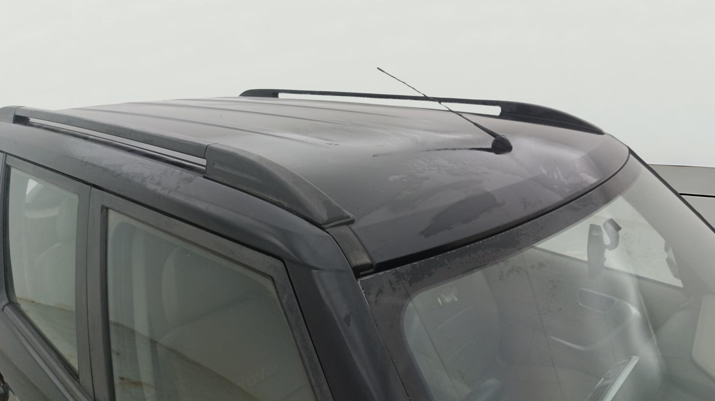 2015 Mahindra TUV300 T8, Diesel, Manual, 1,30,605 km, Roof