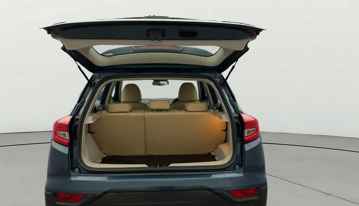 2019 Mahindra XUV300 W8 (O) 1.5 DIESEL, Diesel, Manual, 87,592 km, Boot Door Open