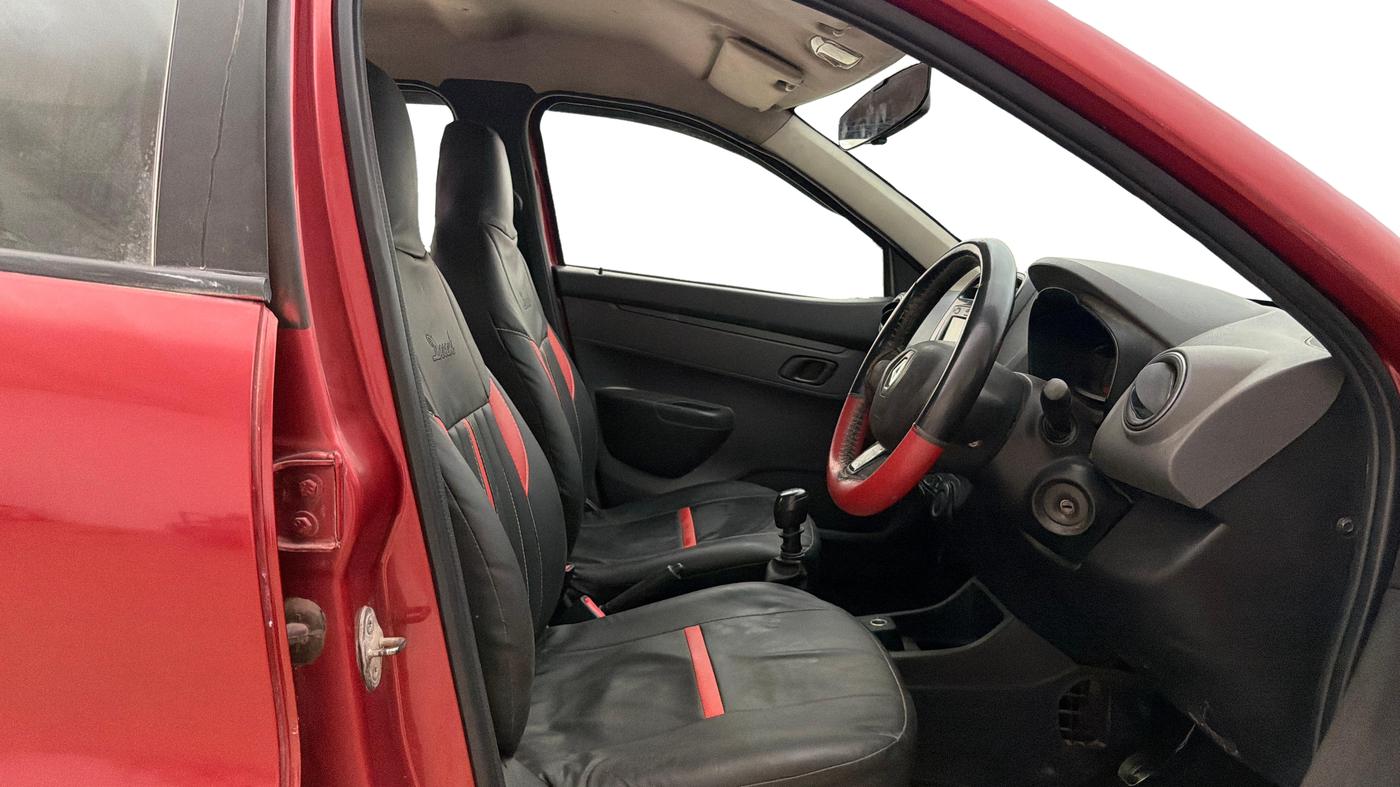 2017 Renault Kwid RXT 1.0 (O), Petrol, Manual, 88,807 km, Right Side Front Door Cabin