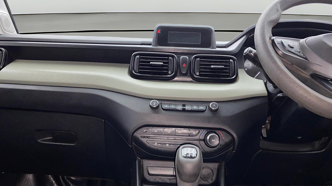 2022 Tata PUNCH ADVENTURE MT, Petrol, Manual, 43,614 km, Air Conditioner