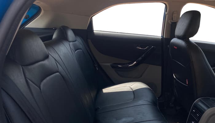 2018 Tata NEXON XZ PETROL, Petrol, Manual, 32,333 km, Right Side Rear Door Cabin