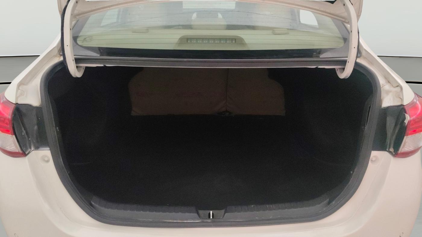2018 Toyota YARIS V CVT, Petrol, Automatic, 74,673 km, Boot Open Zoomed View