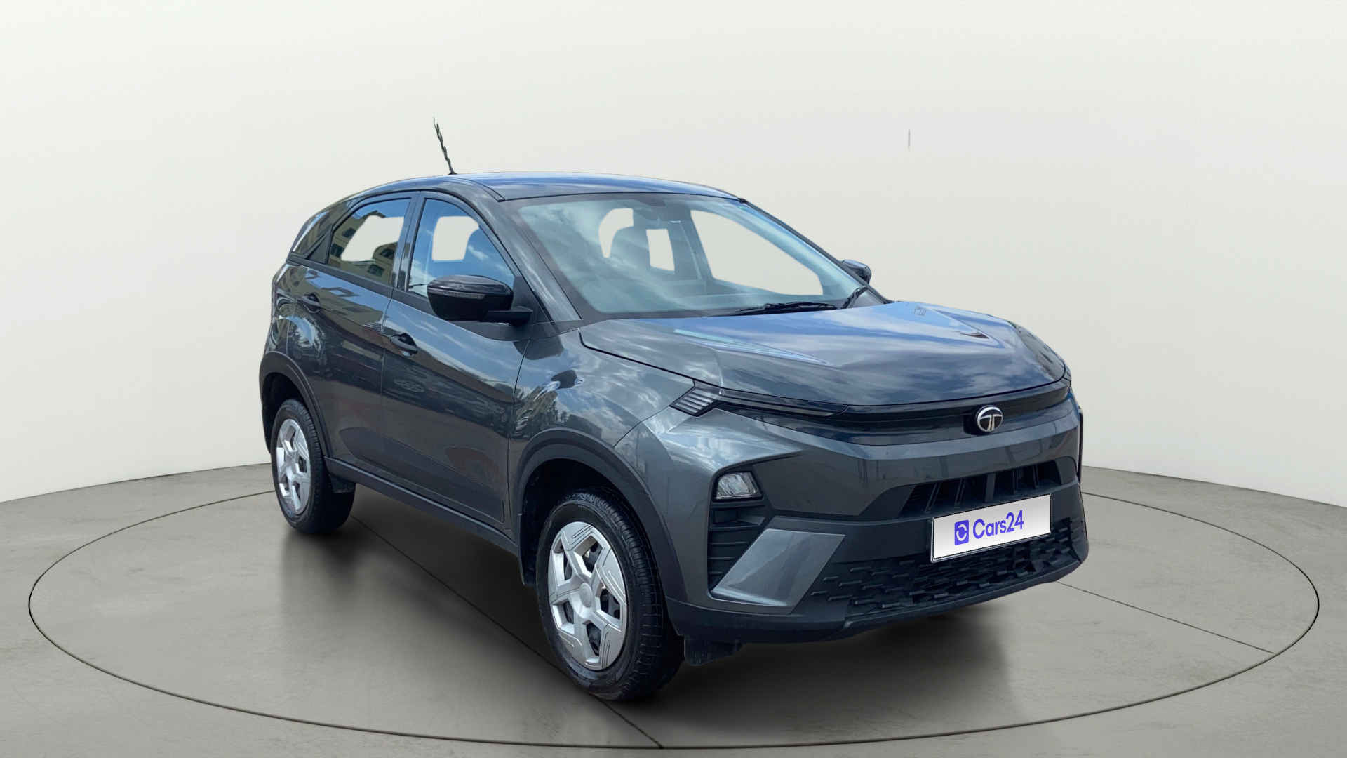 2025 Tata Nexon Smart Plus 1.2 Revotron 6 AMT