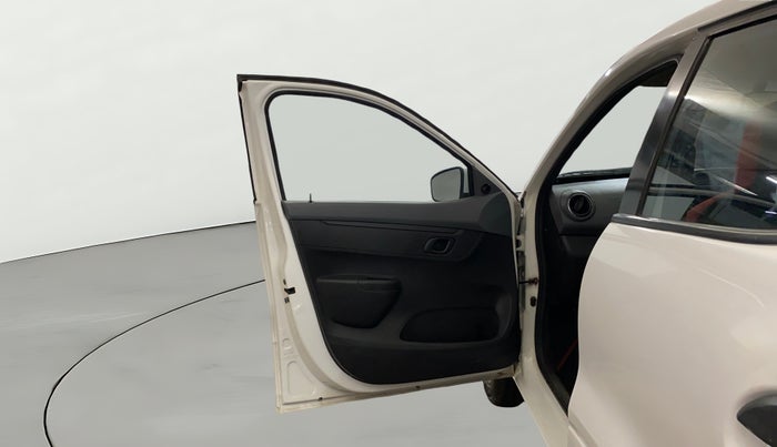 2020 Renault Kwid RXT 1.0 AMT (O), Petrol, Automatic, 54,112 km, LHS Front Door